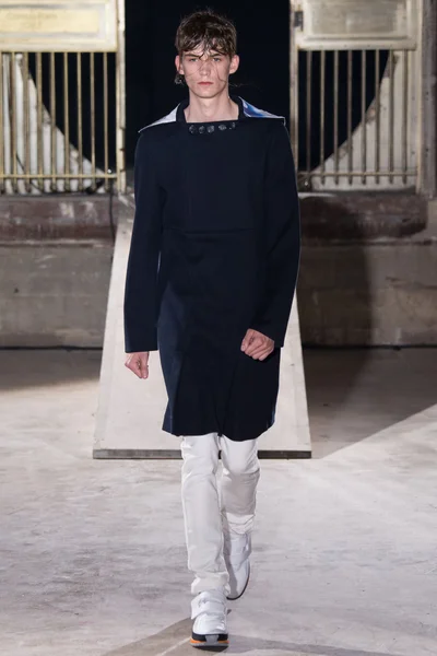 Look 33